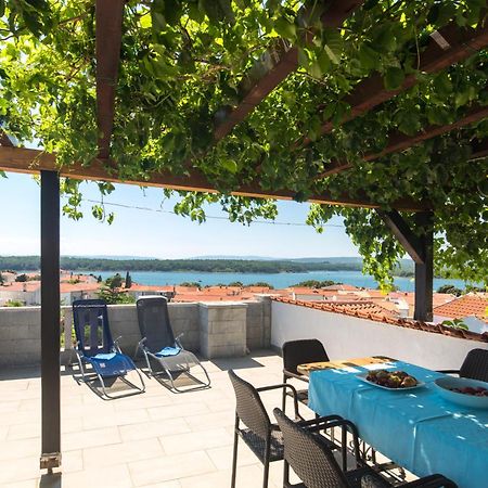 Apartment Roko Punat Exterior foto